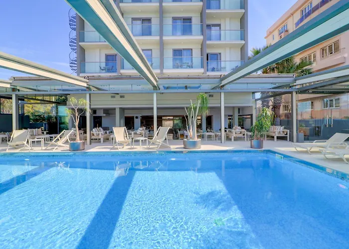 Palace Riviera