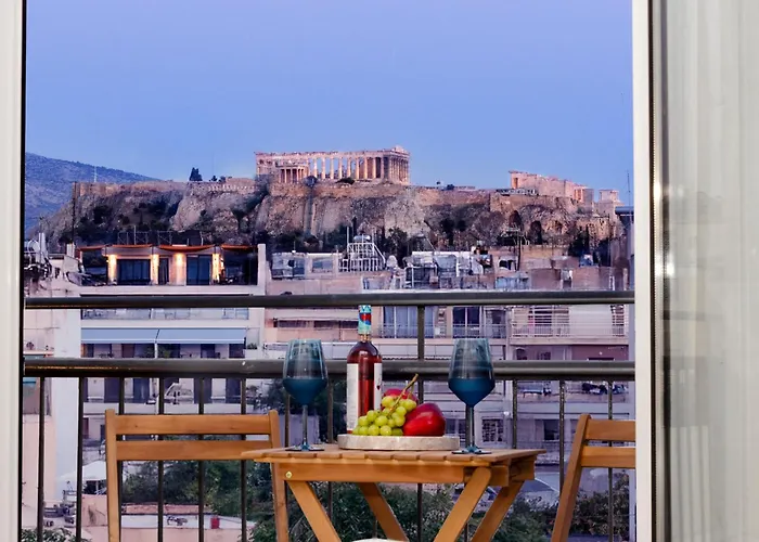 Livinn Acropolis View Lv